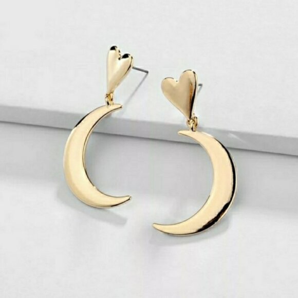 New Gold Heart and Moon Statement Earrings - Picture 1 of 3